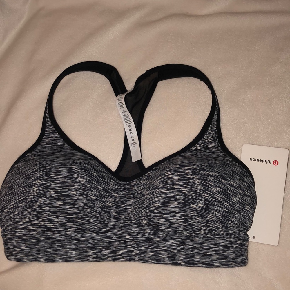 Lulu C/D support sports bra